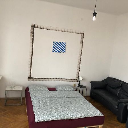 Pokoj 11A Apartment Krasków Exterior foto