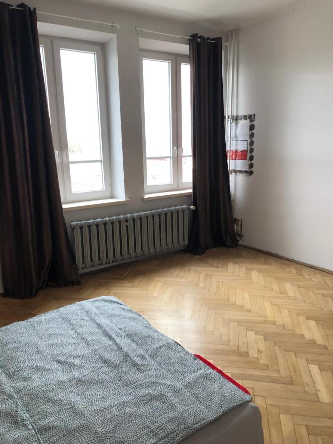 Pokoj 11A Apartment Krasków Exterior foto